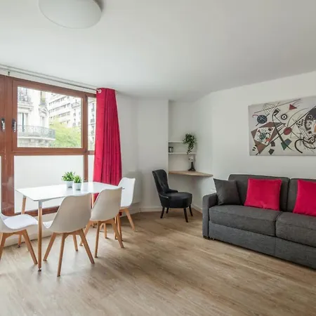 Apartment Bright And Cosy Flat At The Heart Of In A Trendy District - Welkeys Paris
